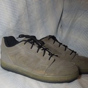 Light up Heelys size 9